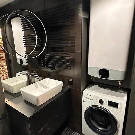 Designerskie Dwupokojowe Mieszkanie W Centrum Apartmán *
